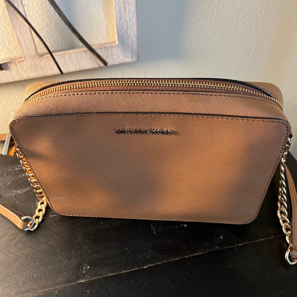 Authentic Michael Kors Purse - Picture 2 of 7